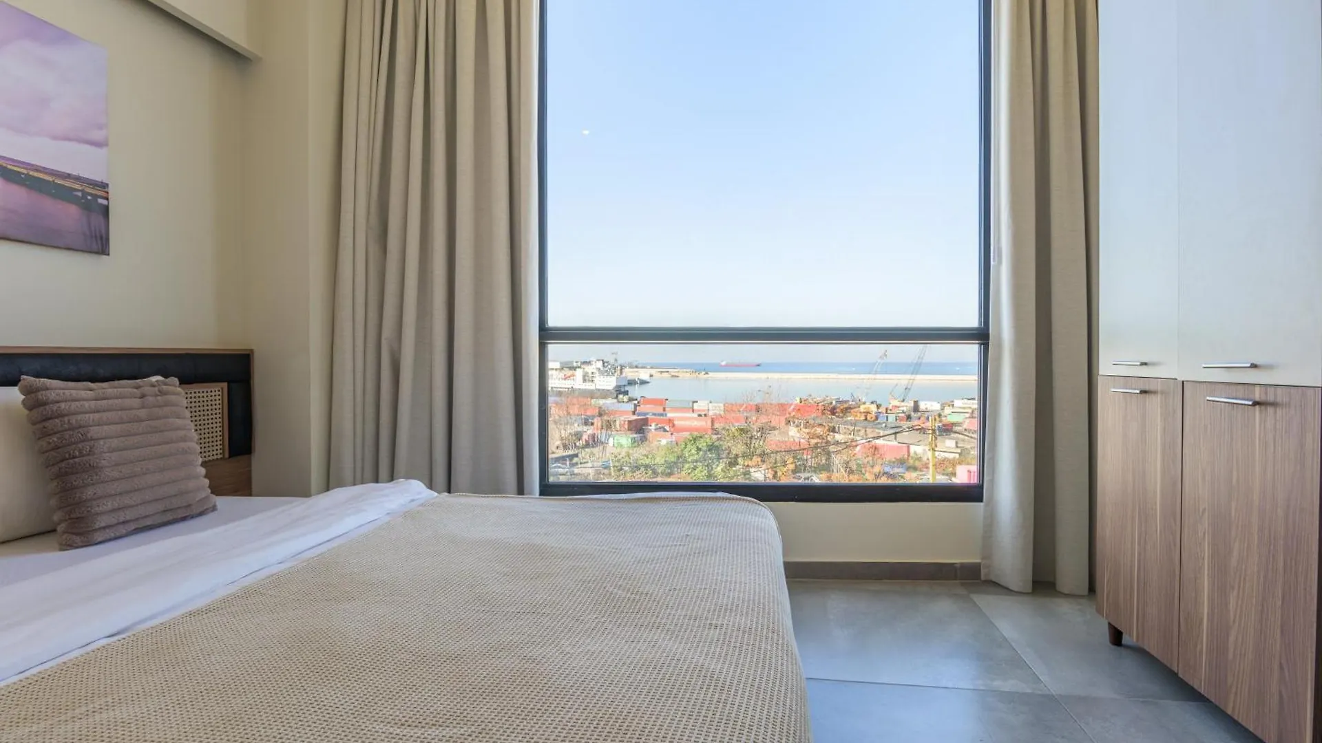 Gate 9 Tower - Studios & Apartments In Mar Mikhael Al Mudawwar
