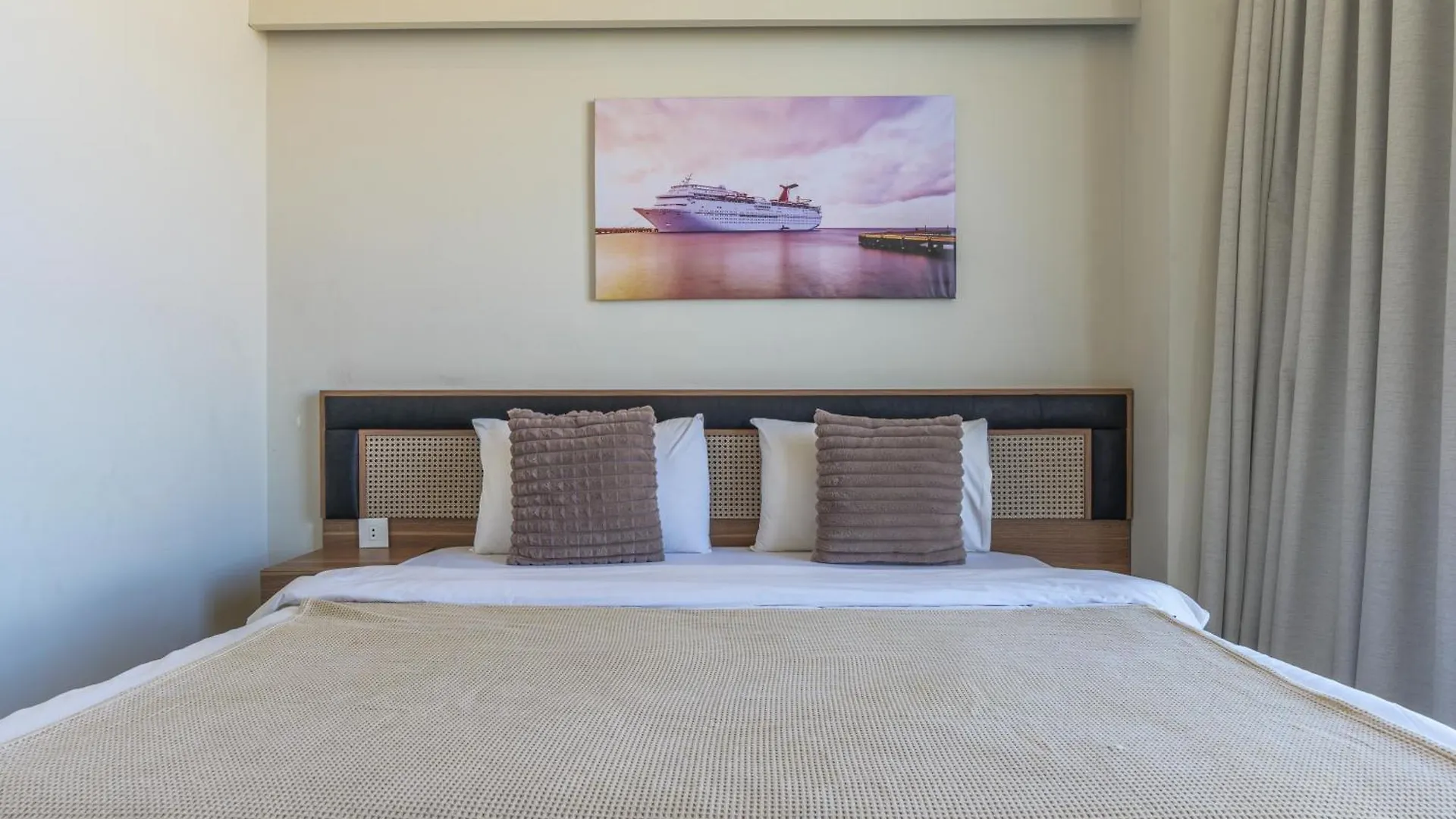 Gate 9 Tower - Studios & Apartments In Mar Mikhael Al Mudawwar 0*,