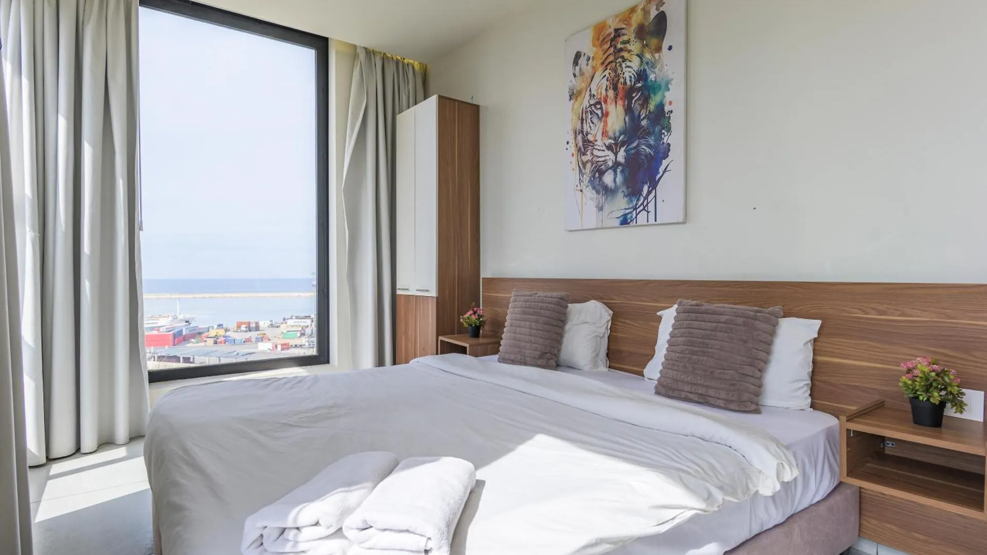 Gate 9 Tower - Studios & Apartments In Mar Mikhael Al Mudawwar