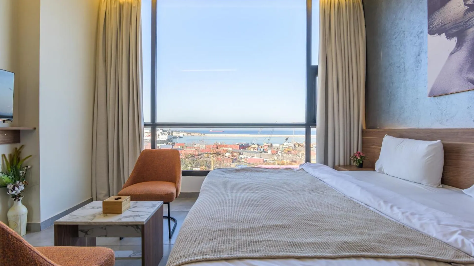 Gate 9 Tower - Studios & Apartments In Mar Mikhael Al Mudawwar 0*,  Lebanon