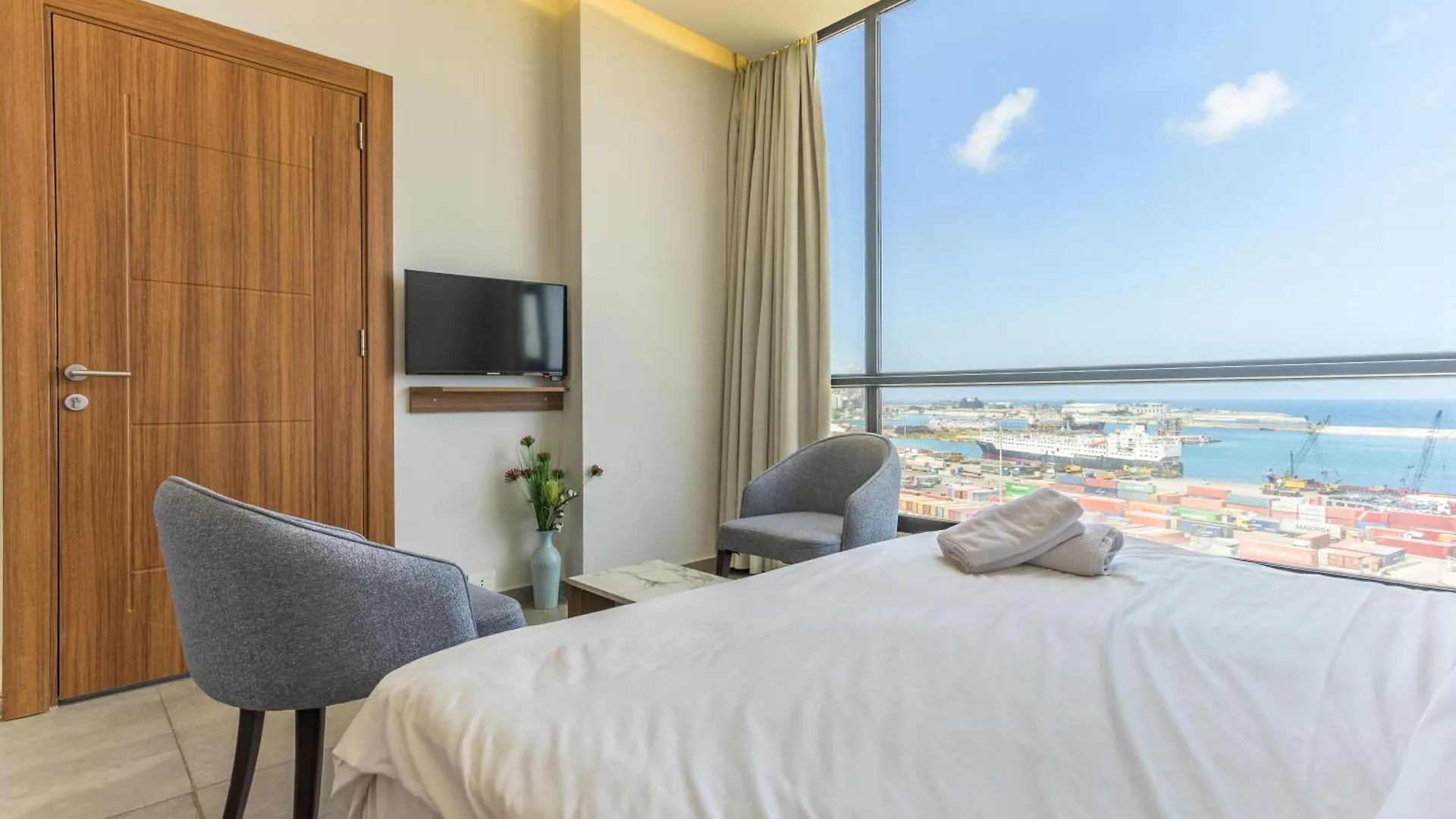 Gate 9 Tower - Studios & Apartments In Mar Mikhael Al Mudawwar